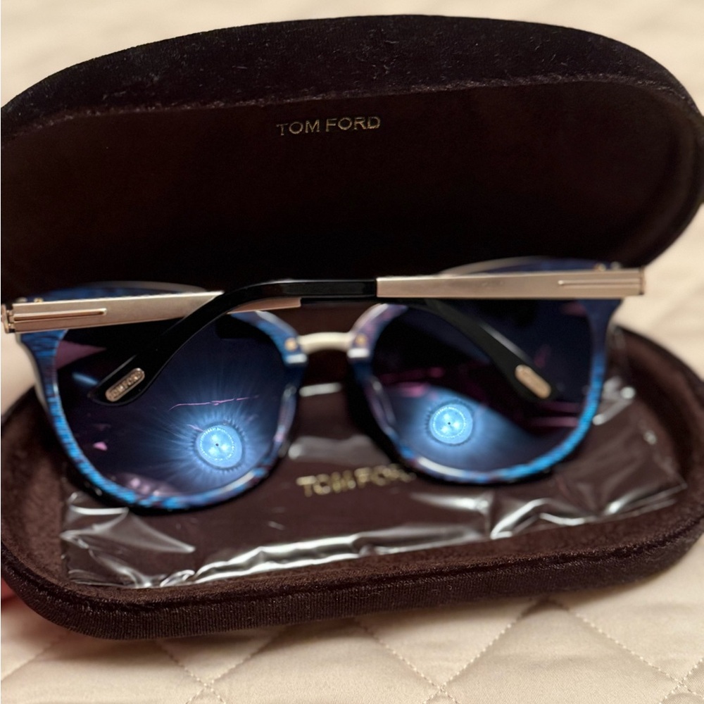 Tom Ford Black Cat-Eye Sunglasses - Picture 6 of 6
